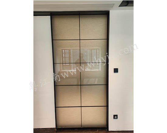 不銹鋼玻璃屏風(fēng) 