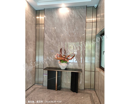 不銹鋼玻璃屏風